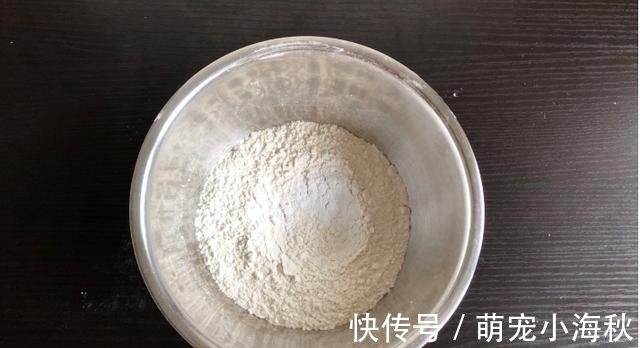 元旦将至,家家户户都可以做它,外酥里嫩,大人小孩都爱,寓意好