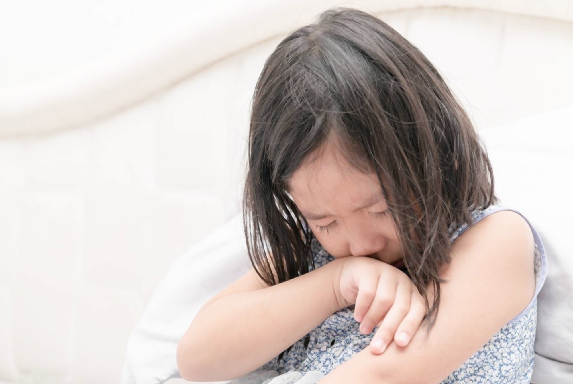 刘继荣|为啥打骂孩子后,娃会哭着要抱抱父母知道原因后,真是心疼孩子