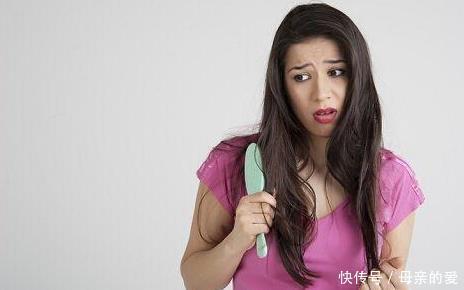 衰老|年纪轻轻满头白发,平时多吃4种食物,不要让自己过于“早衰”!