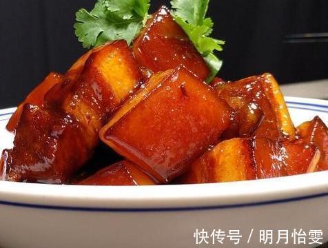30年饭店大厨做红烧肉,2种调料不能放,不然一锅香肉都毁了