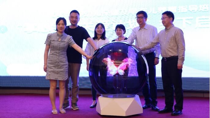 早产儿|关注早产儿现象 关爱早产儿家庭 用爱拥抱“掌心宝宝”