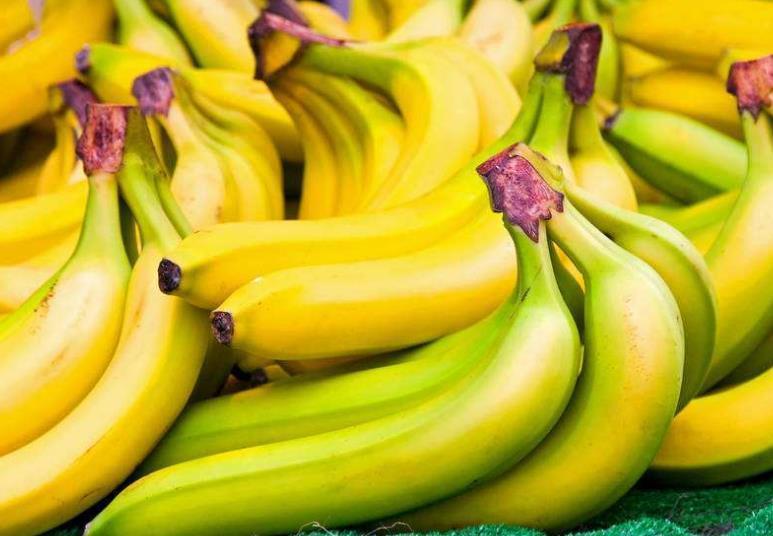 惊人|经常吃醋香蕉的人,在一段时间后,身体会发生惊人的变化!