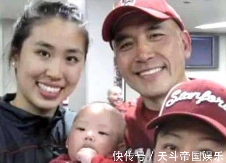 弟弟|郎平女儿晒父亲合影,同父异母弟弟露面,父亲照顾女儿15年未再婚!