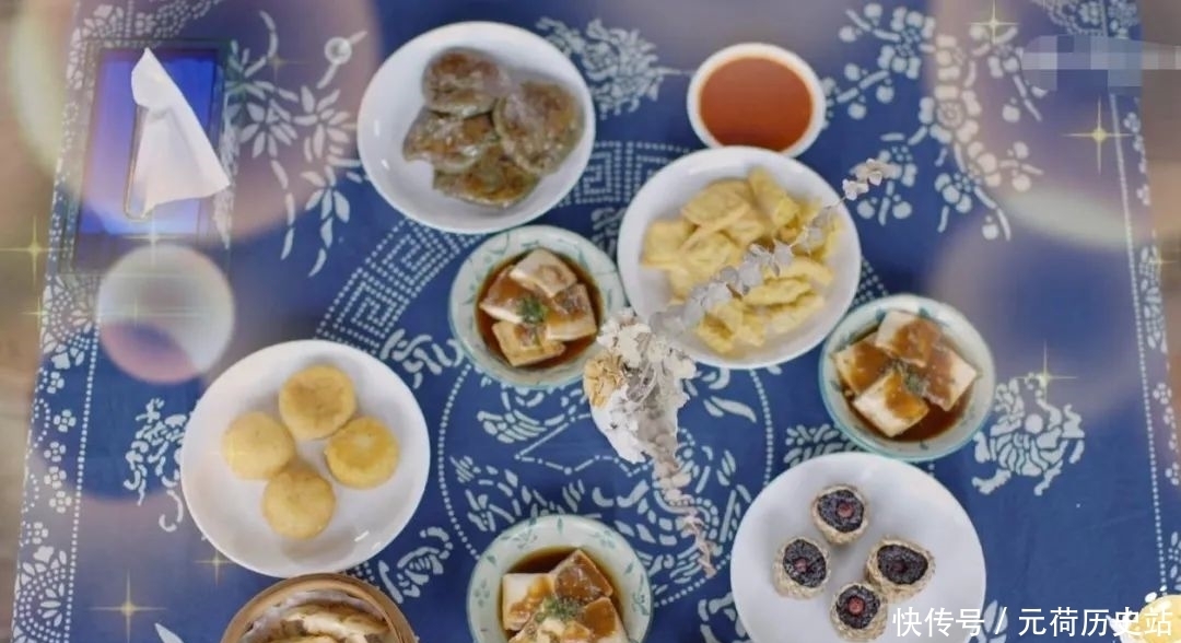 桌菜|点一桌菜就吃几口,明星们录真人秀浪费食物一个比一个过分