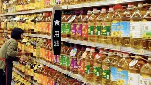 非转基因|食用油是厨房必备的调料,并不是越贵越好,两招教你买到优质油