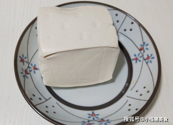 开胃|自从学会豆腐新做法，一次做两大盘不够吃，酥脆开胃，快收藏