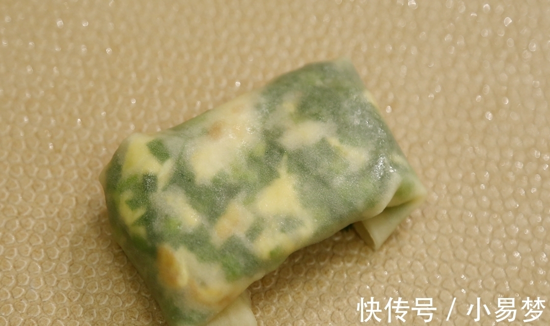 油炸|想吃春卷太容易，不揉面不油炸，简单快手就是一锅，当早餐一级棒