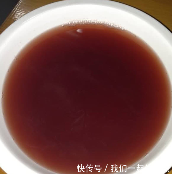 红糖水|女性月经量少容易显老,经常喝4种水,排出污血,预防妇科炎症