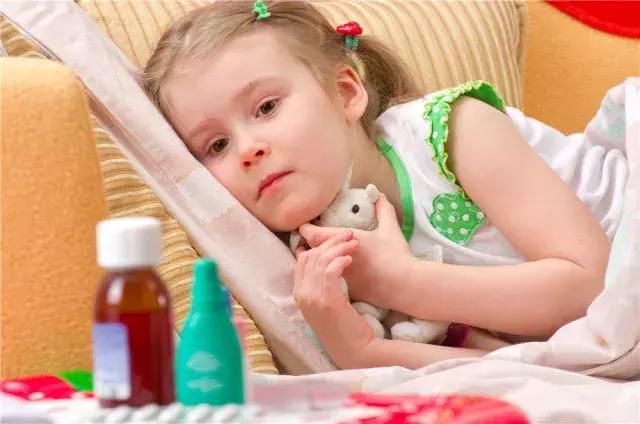 孩子|叛逆期的孩子该打吗？家长该如何正确对待孩子叛逆期？