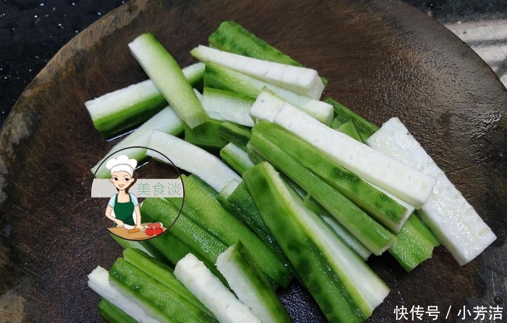 适合夏天吃的减肥汤,清甜爽口,热天吃肠胃都舒服,简单又方便!