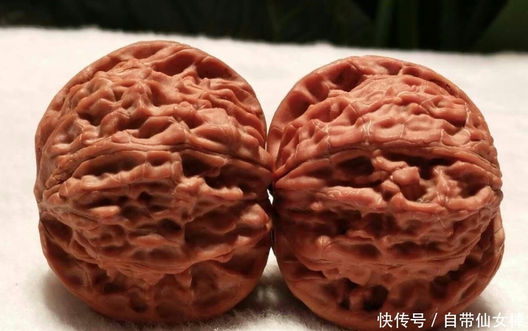 文玩核桃|文玩核桃的四个死穴你知道是什么吗?千万要注意了!