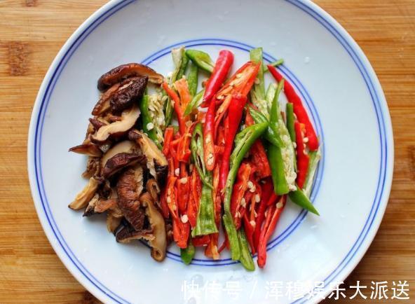 炒面也能在家做，鲜香入味又好吃，简单易学上手快