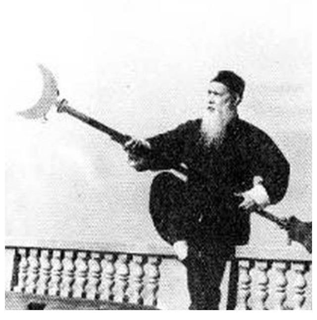 武林!武学大师王子平:曾任武协副主席,打败外国大力士,人称千斤王