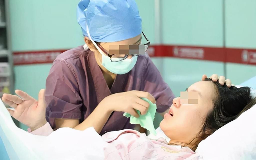 尊严|产妇因尴尬生产,深夜发文控诉生孩子需要尊严获众多宝妈点赞