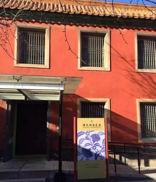 苏富比$成化瓷器被誉为稀世珍品,它究竟有何魅力