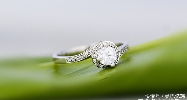 异形钻的钻戒怎么选?看准哪几点?