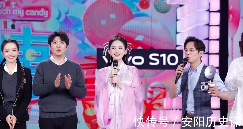 古力娜扎|張雨綺走了，謝娜還沒(méi)有回來(lái)，《快樂(lè)大本營(yíng)》邀請(qǐng)了兩位娜姐做客