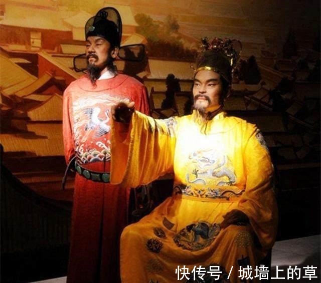 朱元璋$在故宫中有一副对联,多数人看后都不知道什么意思,外国人更懵了!