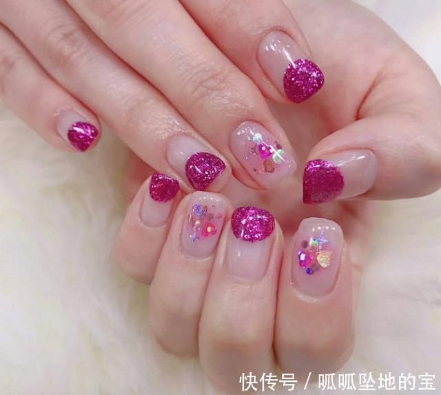 漂亮|换上一款漂亮的透明美甲,让你的指尖仙气满满,档次一下提升了