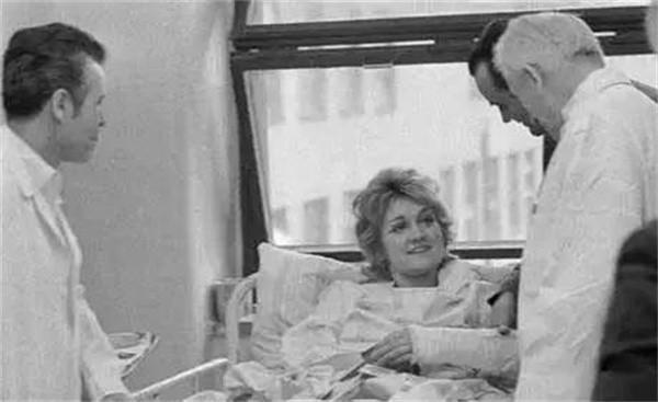 奇迹$22岁空姐从万米高空坠落,奇迹生还创吉尼斯纪录,却内疚一生