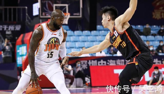 白昊天|姜宇星补篮绝杀,吉林1分险胜黑马!琼斯31+三双,沈梓捷复出2+6