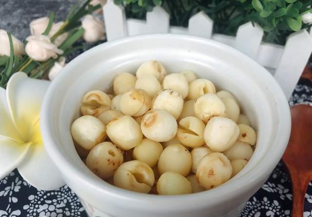 莲子芯|大夏天，遇到这种“高钾食物”别手软，当零食吃，身体健康过夏天