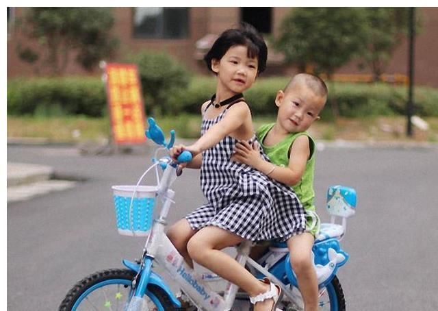 哥弟|最受欢迎的二胎组合,已经不是一儿一女,原因很现实