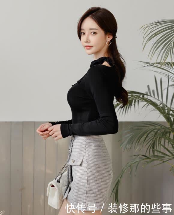 美人图鉴孙允珠：苍青雅黑圆弧镂空淑女包臀裙