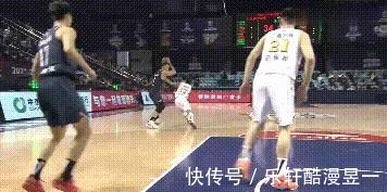 易建联|争议!易建联顶伤胡金秋,曾繁日垫脚孙铭徽,双方爆发冲突!