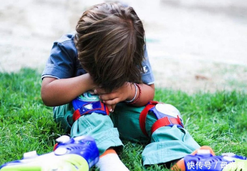垃圾桶|儿子偷偷把自助餐倒进垃圾桶,父亲的做法挽救了孩子的一生