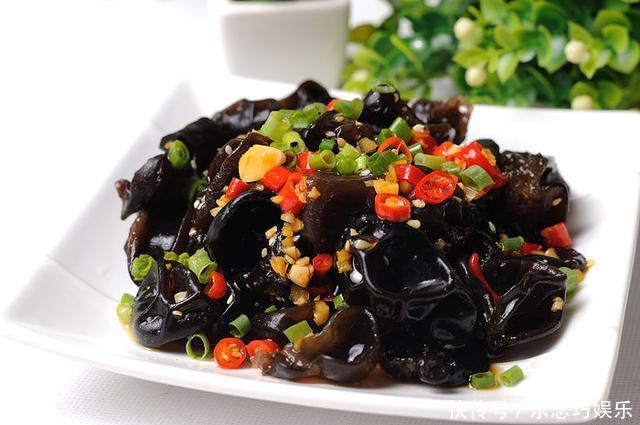 15道素菜供您挑选，少吃大鱼大肉，多吃素菜有益身体健康！