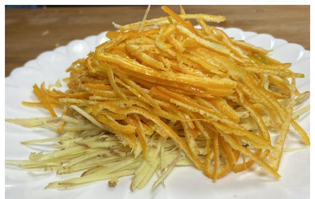 小黎|橘子皮加生姜,88岁老人长寿秘方,每天一杯,腿脚有力身体好