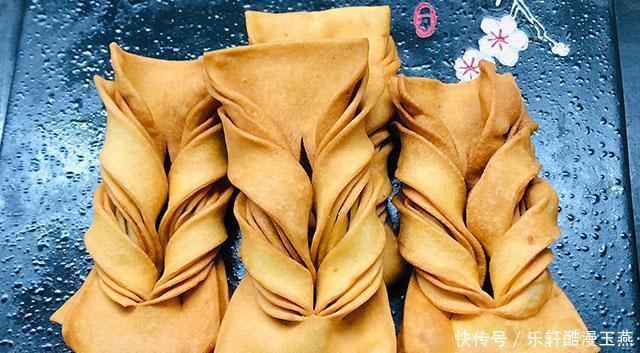 面粉试试这样做,炸果子,金黄酥脆,做法简单,可当零食来解馋