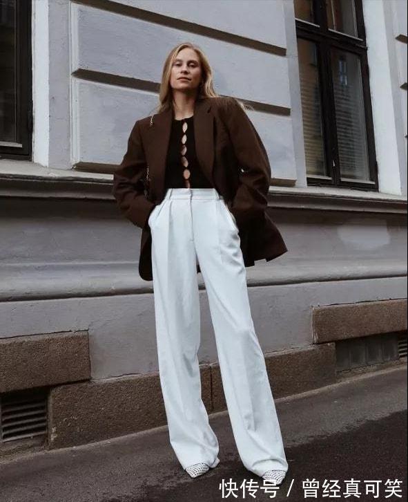 色彩 白裤子+大地色系穿搭,贵气有质感,今年就流行这么穿