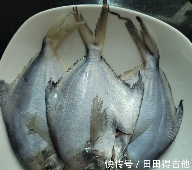 美食天下|炸白鲳，外酥里嫩，鲜香入味！