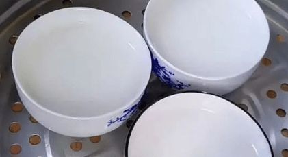 搅拌|天热别忘做这个吃,不用熬,放碗中一蒸,浇上料一人一碗,真爽口