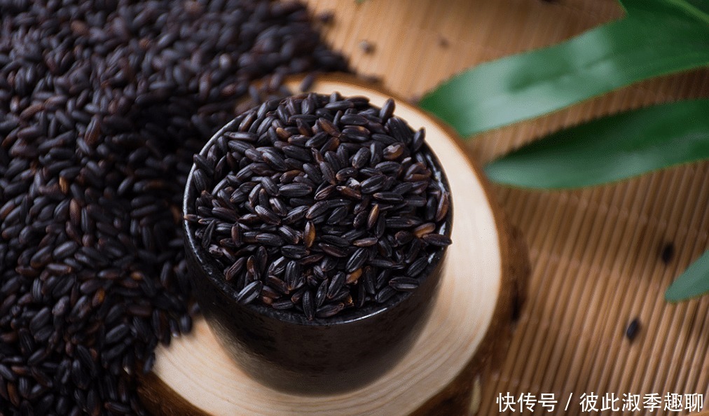 黑米用水泡一泡掉色了,是因为这是假黑米吗?