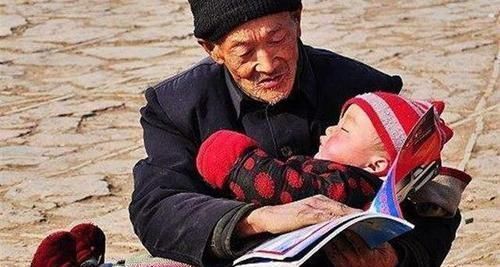 二胎|“自己生得自己养”,23岁大学生拒绝抚养弟弟,被父母告上法庭