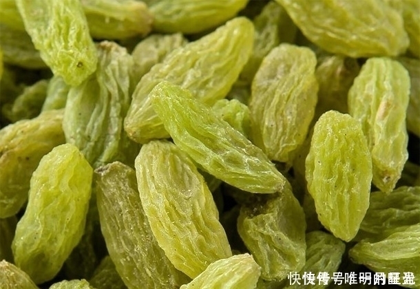 长寿|50岁后睡前常吃“葡萄干”，3大好处“找上门”，养生更“长寿”