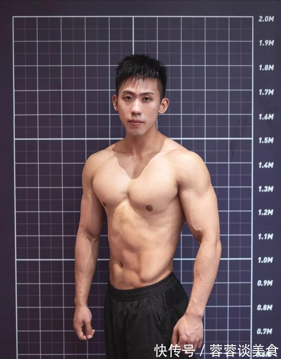 髋关节|型男医生的鲨鱼线六块腹肌引发舔屏，网友看后直呼我可以