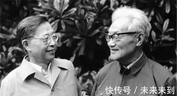 方瑞#苦追发妻终成婚,婚后移情别恋,狠心抛弃原配,发妻为他一生未嫁