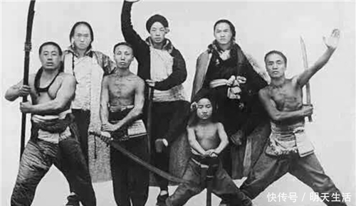  不卖|八国联军抢走“永乐宝剑”，专家欲出10亿买回，英国人大喊：不卖