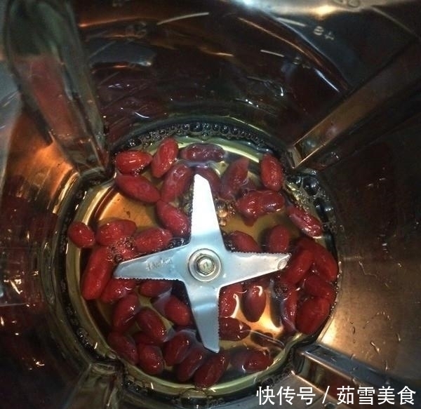 养胃|小米粥养胃,加上它效果加倍,隔三差五喝一碗,脾胃都变好