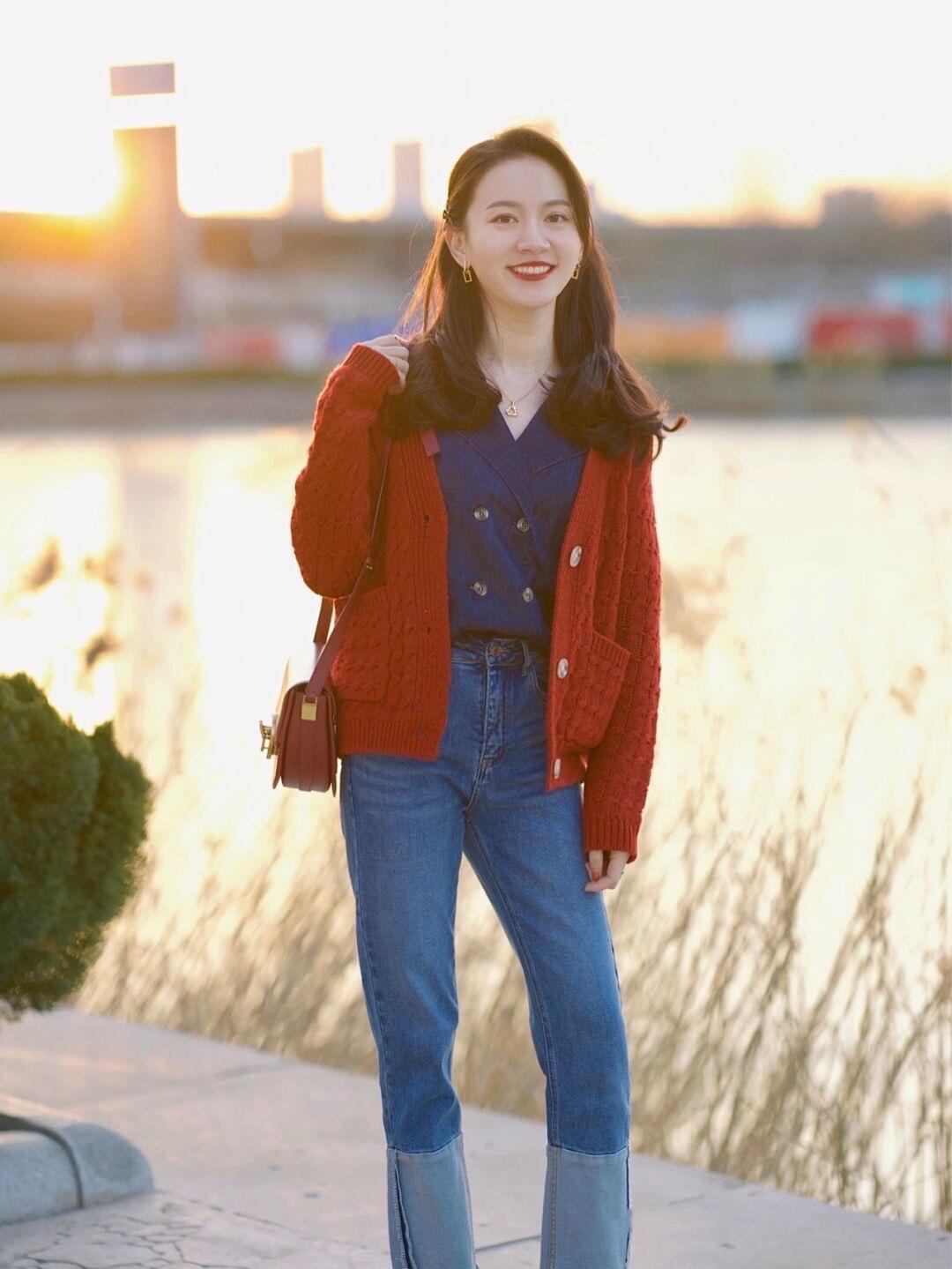 包臀裙 “开衫”的高级穿法是这样的,保暖舒适又温柔,每一套都能照穿