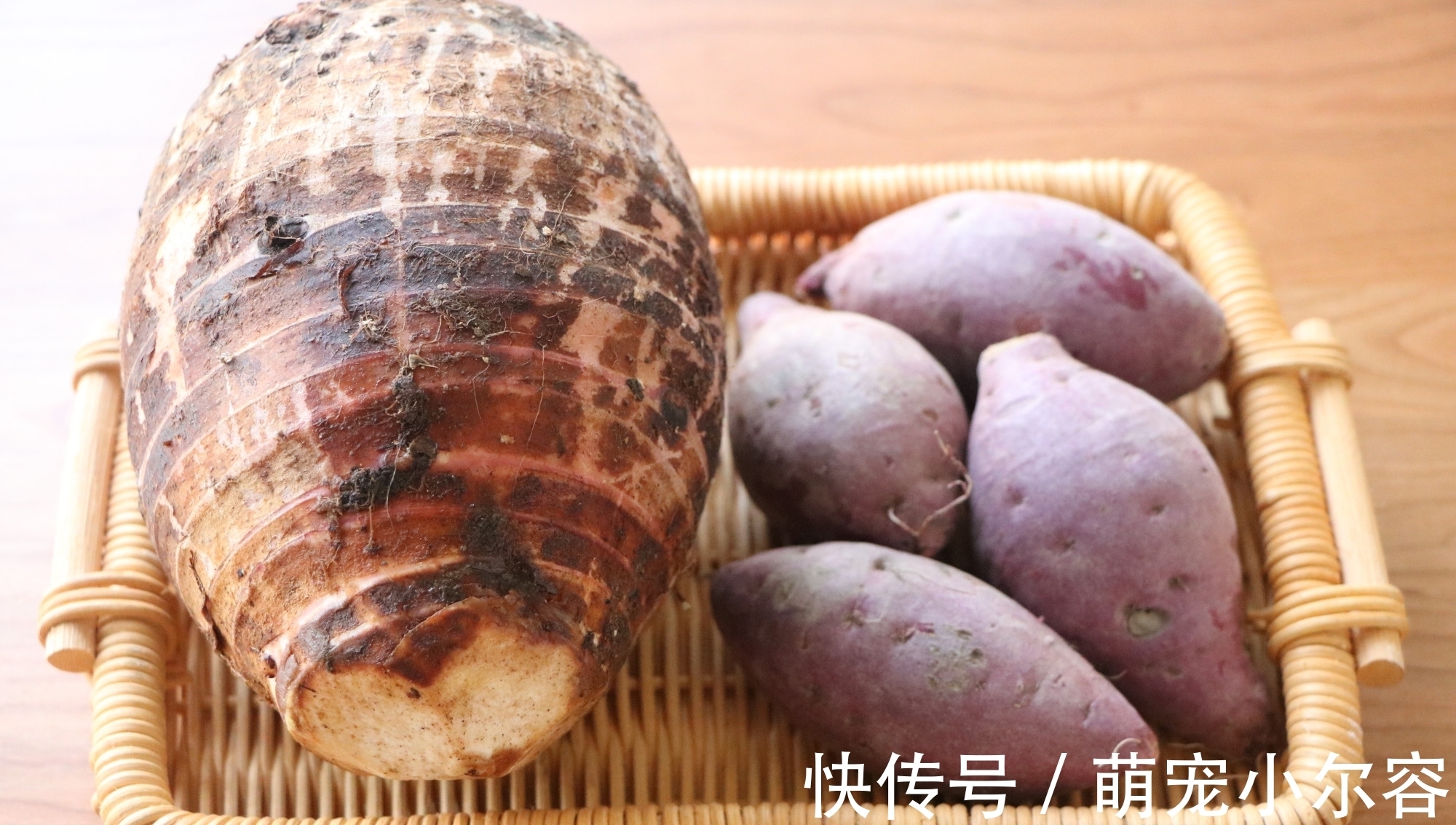 万能的芋泥馅料别买了，在家做的才叫好吃，甜而不腻，入口即化！