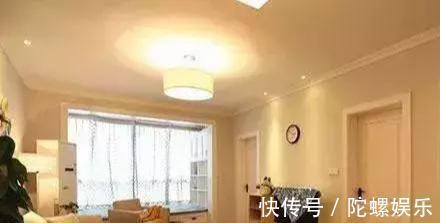 阳台|同事家73平新房,一进门鞋柜把人迷住了,阳台榻榻米能当一间房