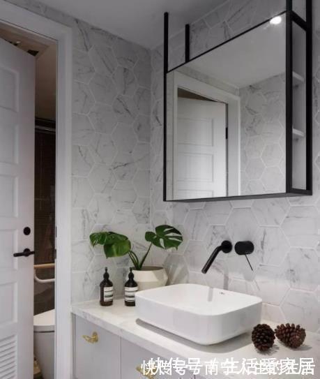 窗户|卫生间没窗户也别担心,教你4招来补救,分分钟变明亮还无异味