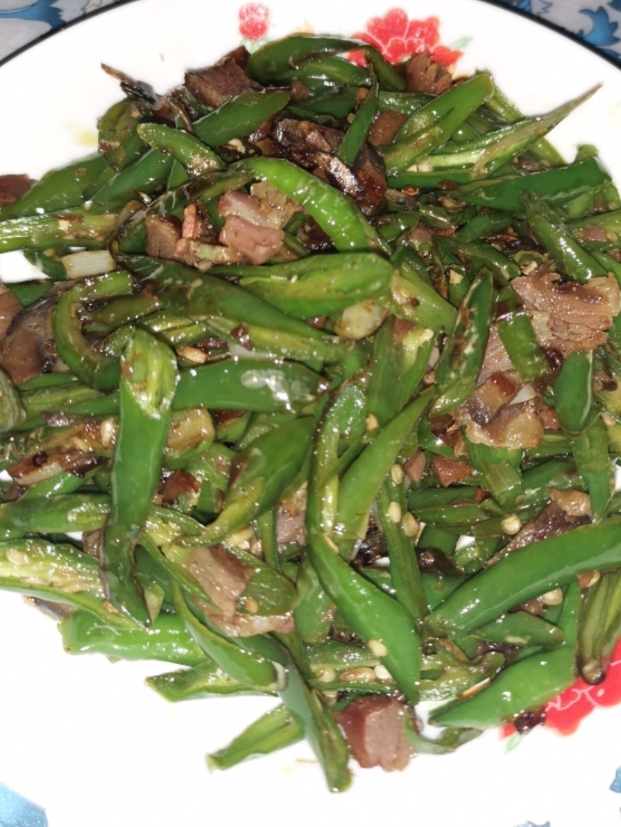 去饭店吃饭,这菜一定要少点,厨师透露他们一个月最多吃1次