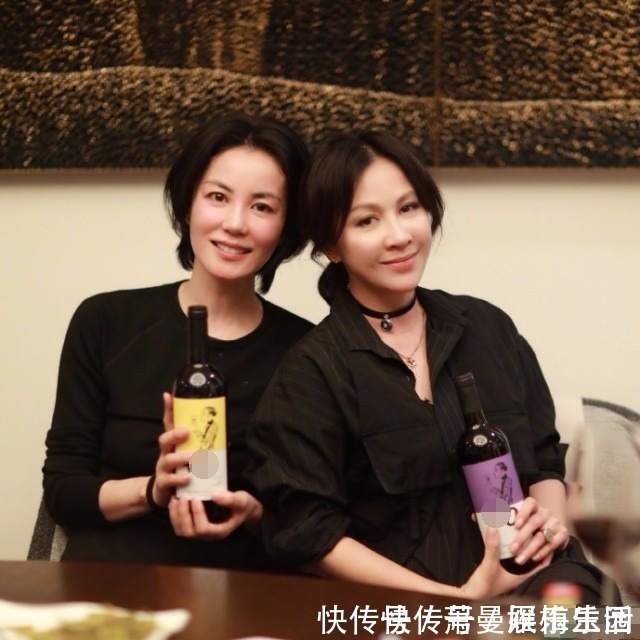 短发|年过五十的女人别再做这3种发型,不仅大妈感十足,老气又掉档次