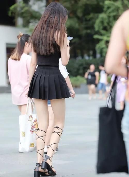 回头率|这鞋子是好看又出众,穿上后回头率明显提高了!